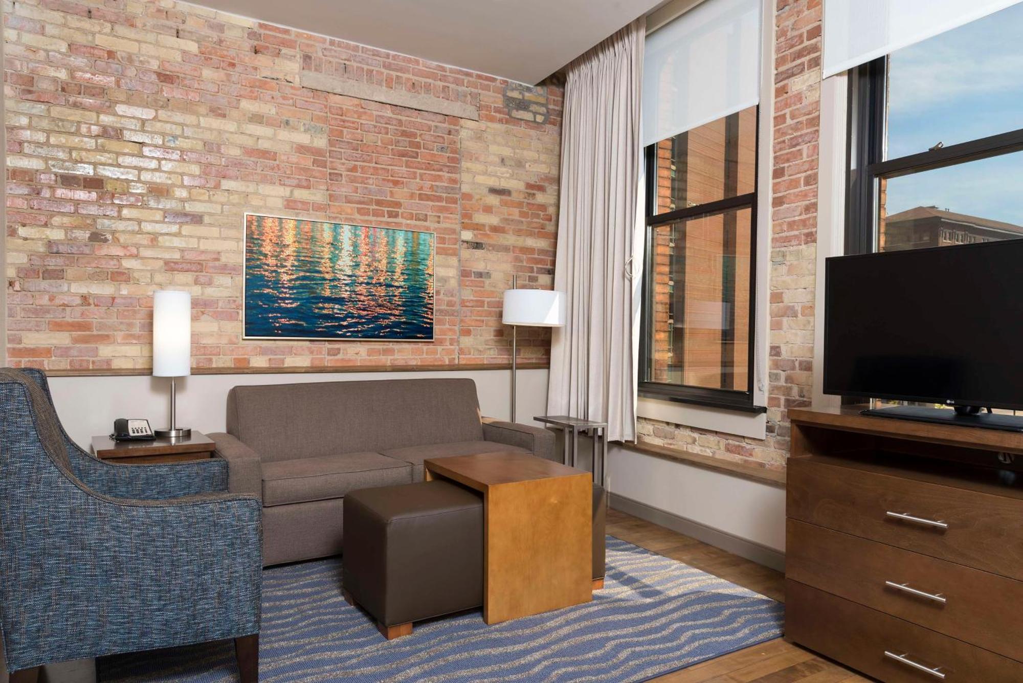 Homewood Suites By Hilton Grand Rapids Downtown Екстер'єр фото