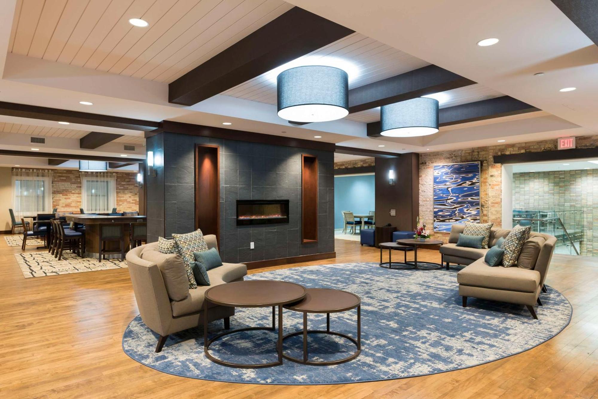 Homewood Suites By Hilton Grand Rapids Downtown Екстер'єр фото