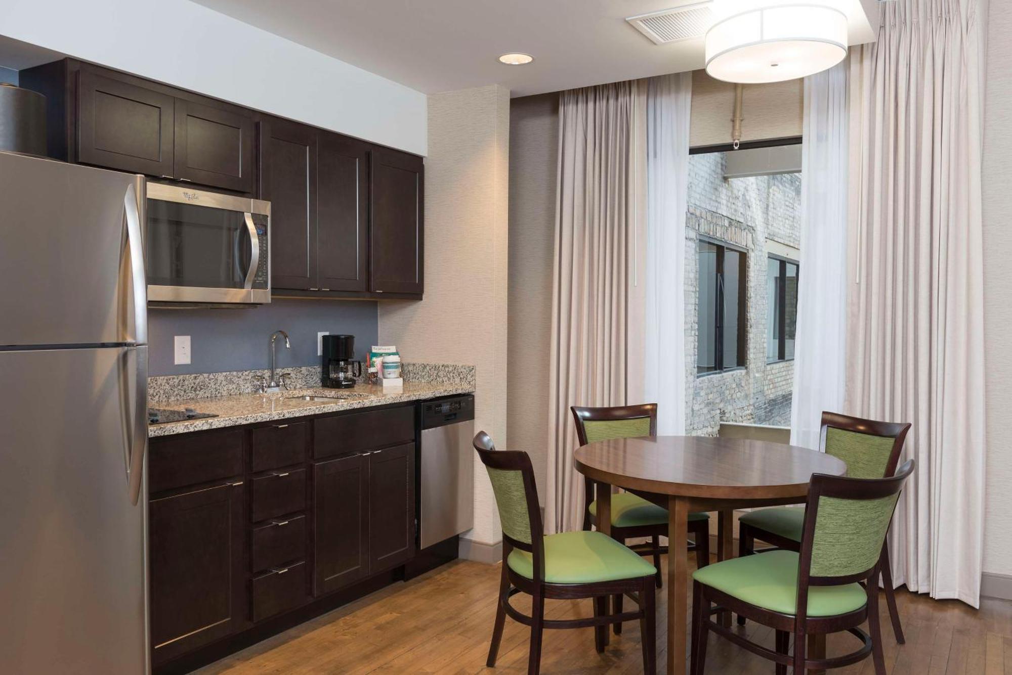 Homewood Suites By Hilton Grand Rapids Downtown Екстер'єр фото