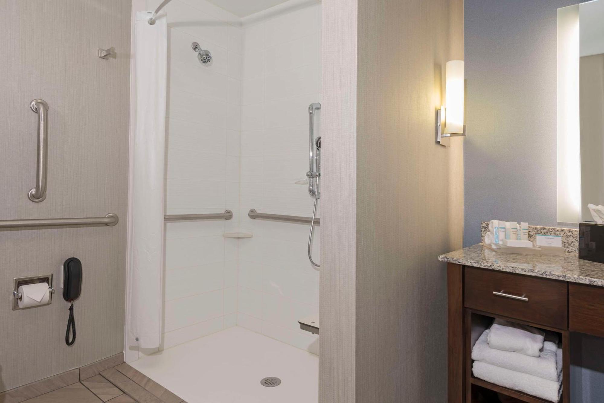 Homewood Suites By Hilton Grand Rapids Downtown Екстер'єр фото