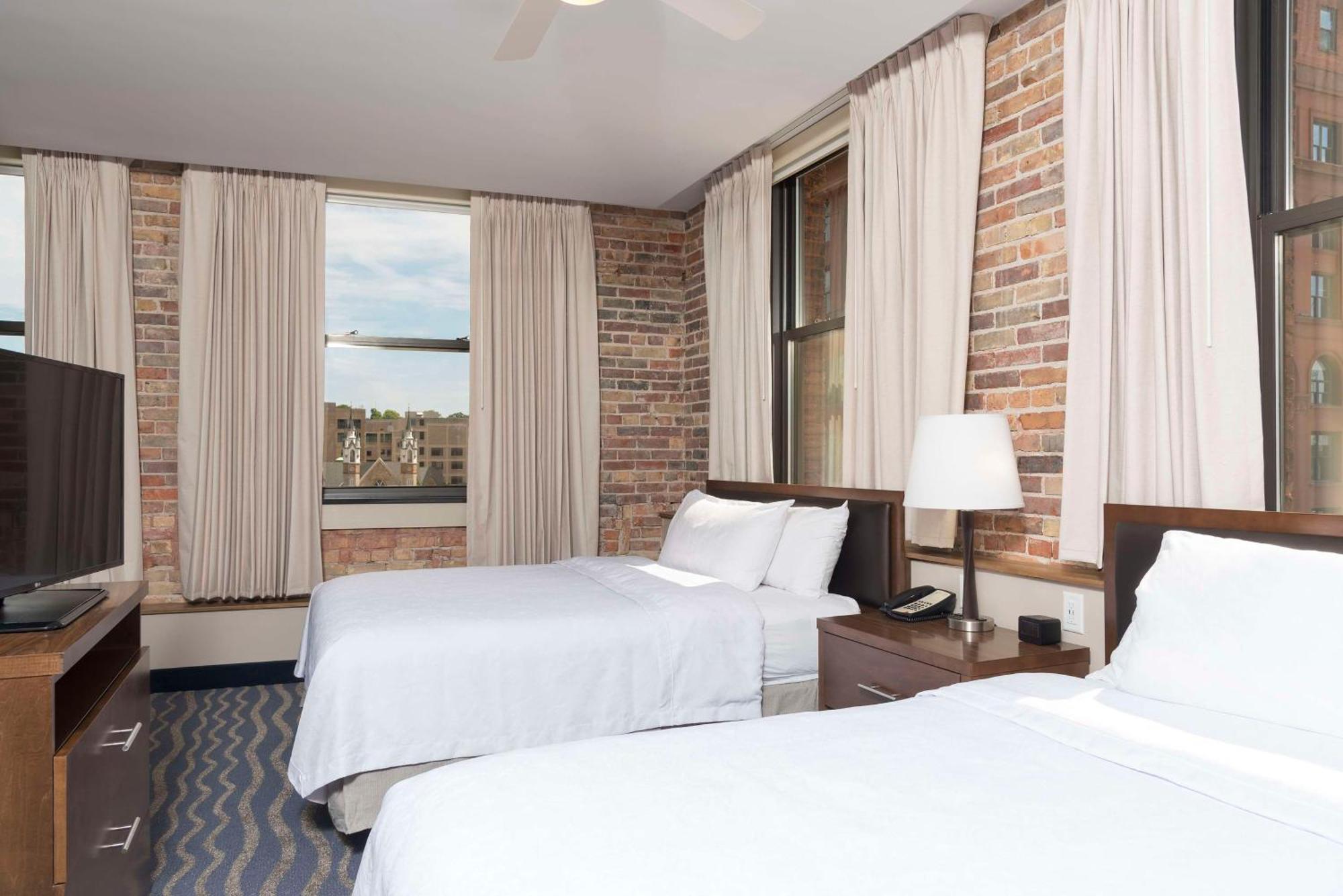 Homewood Suites By Hilton Grand Rapids Downtown Екстер'єр фото