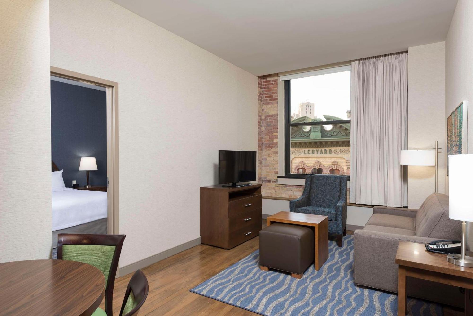 Homewood Suites By Hilton Grand Rapids Downtown Екстер'єр фото