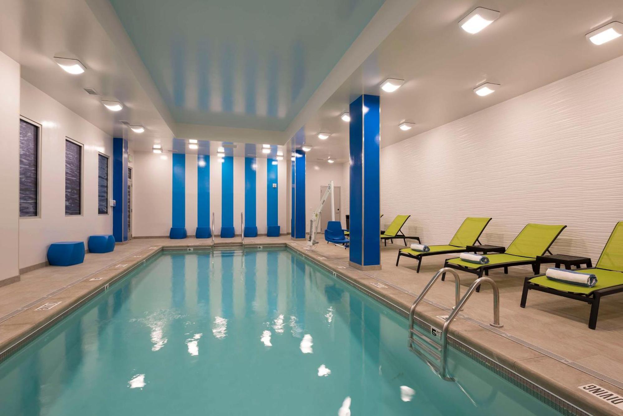 Homewood Suites By Hilton Grand Rapids Downtown Екстер'єр фото