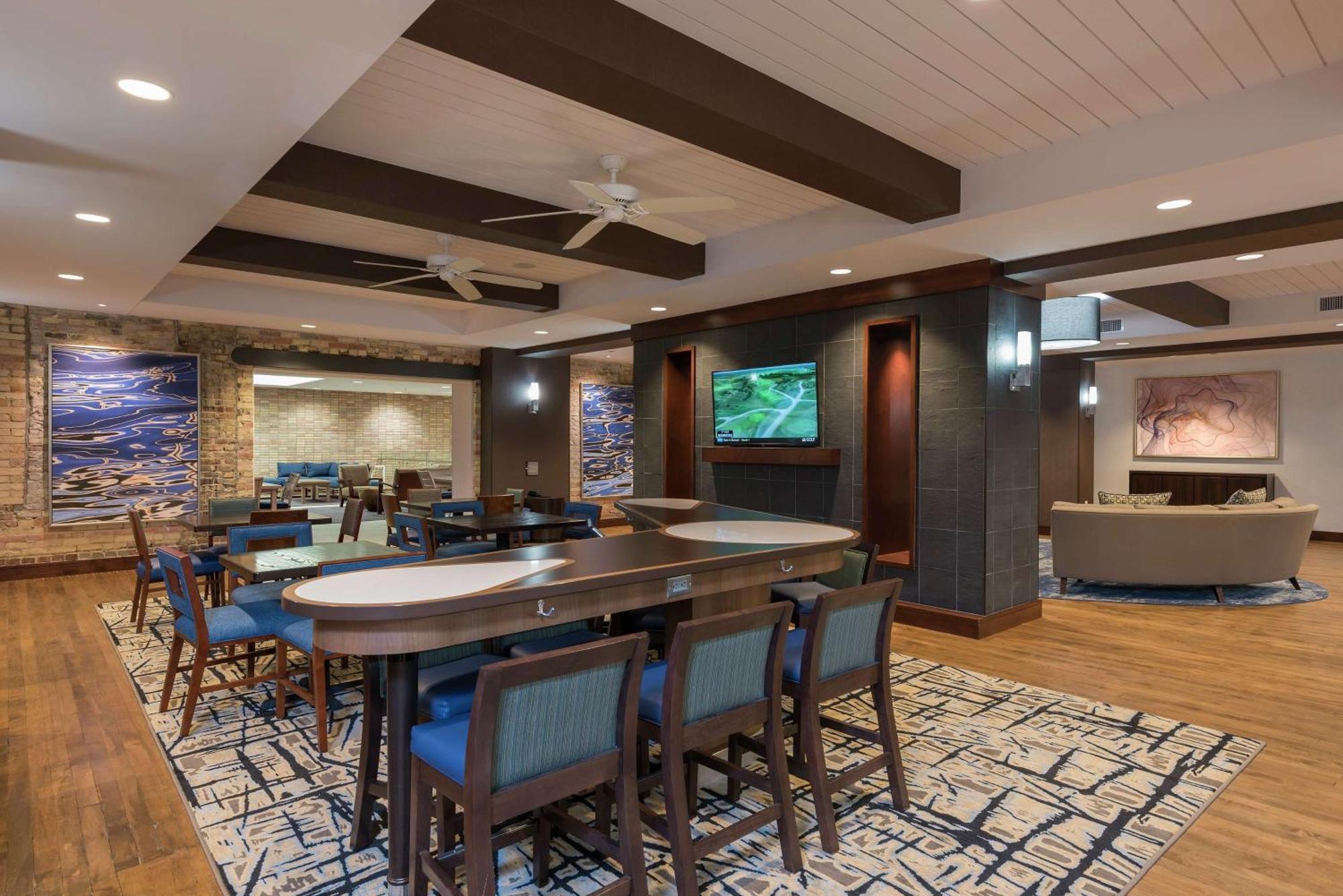 Homewood Suites By Hilton Grand Rapids Downtown Екстер'єр фото